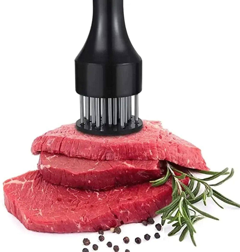 Ablandador de carnes, carne tierna, mejor sabor, potenciador de sabores, cocina gourmet, técnicas culinarias, preparación de carne, experiencia gastronómica, condimentos penetrantes, fritura perfecta, chef en casa, deliciosas creaciones, sabor irresistible, carne jugosa, secreto culinario, sazón profunda, arte de la cocina, comidas memorables, perfección culinaria, cocina de alta calidad, Marblacks, Tienda Marblacks.